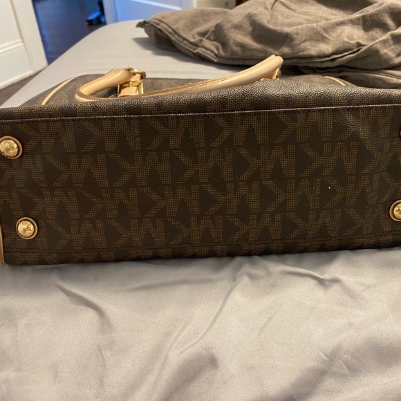 Michael Kors Purse & Wallet Bundle - Picture 11 of 16